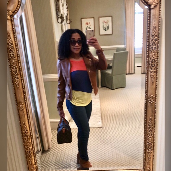 Welcome to my Closet - Picture 3 of 4